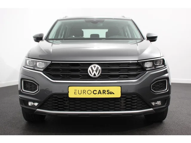 Volkswagen T-Roc (2020) — foto 1
