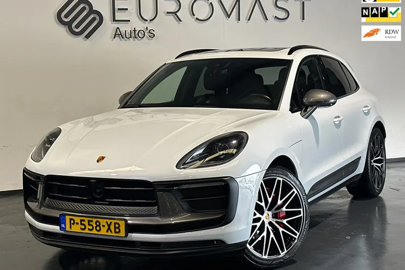 Porsche Macan (2022)
