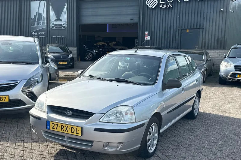 Kia Rio (2005)