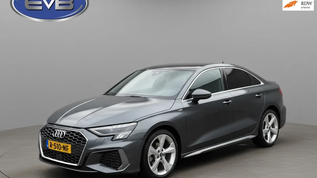 Audi A3 (2022) — foto 1