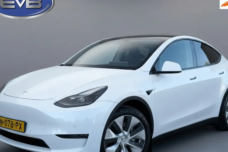 Tesla Model Y (2021)