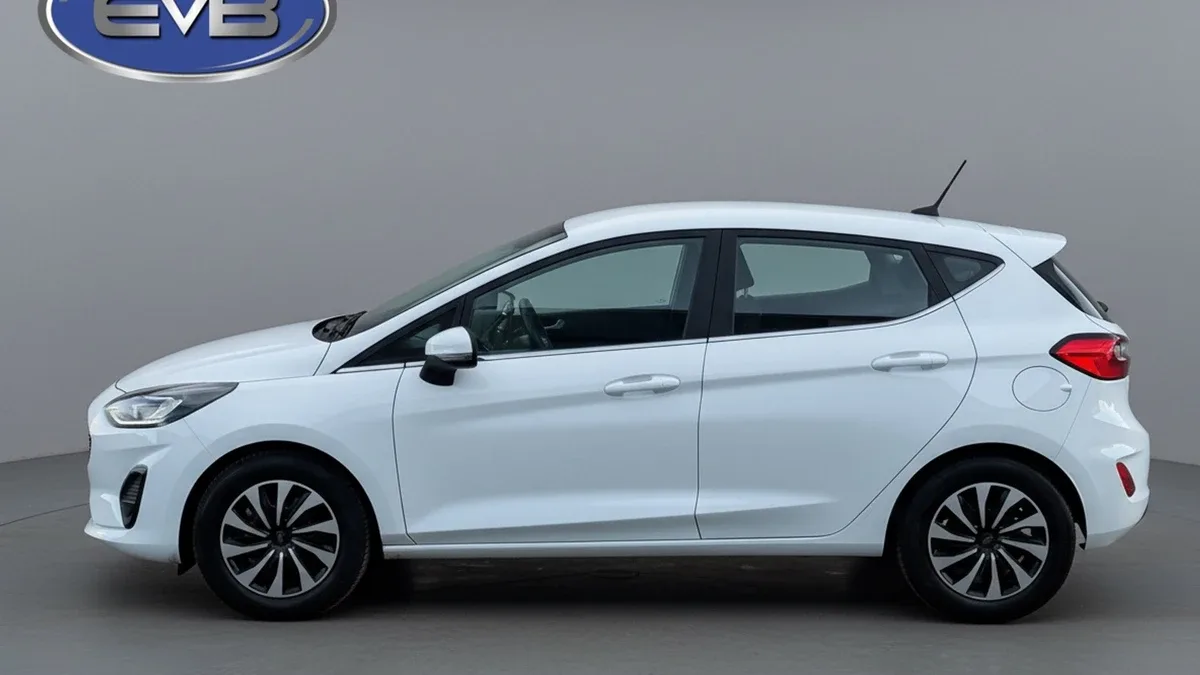 Ford Fiesta (2022) — foto 1