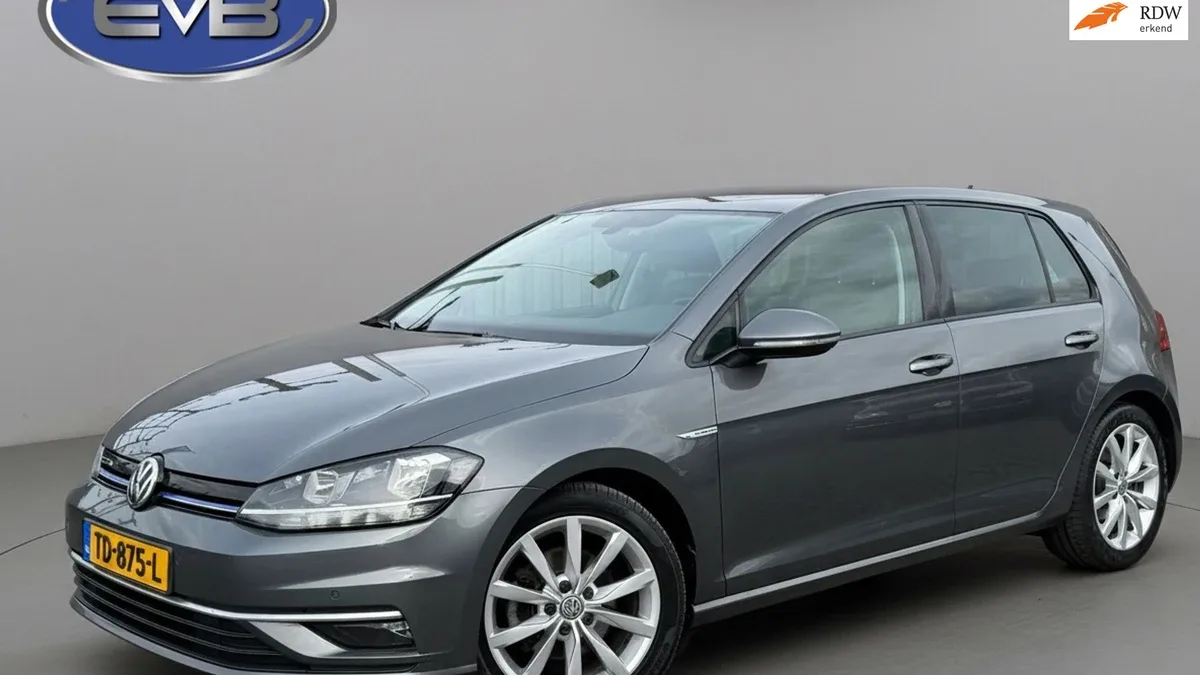 Volkswagen Golf (2018) — foto 1