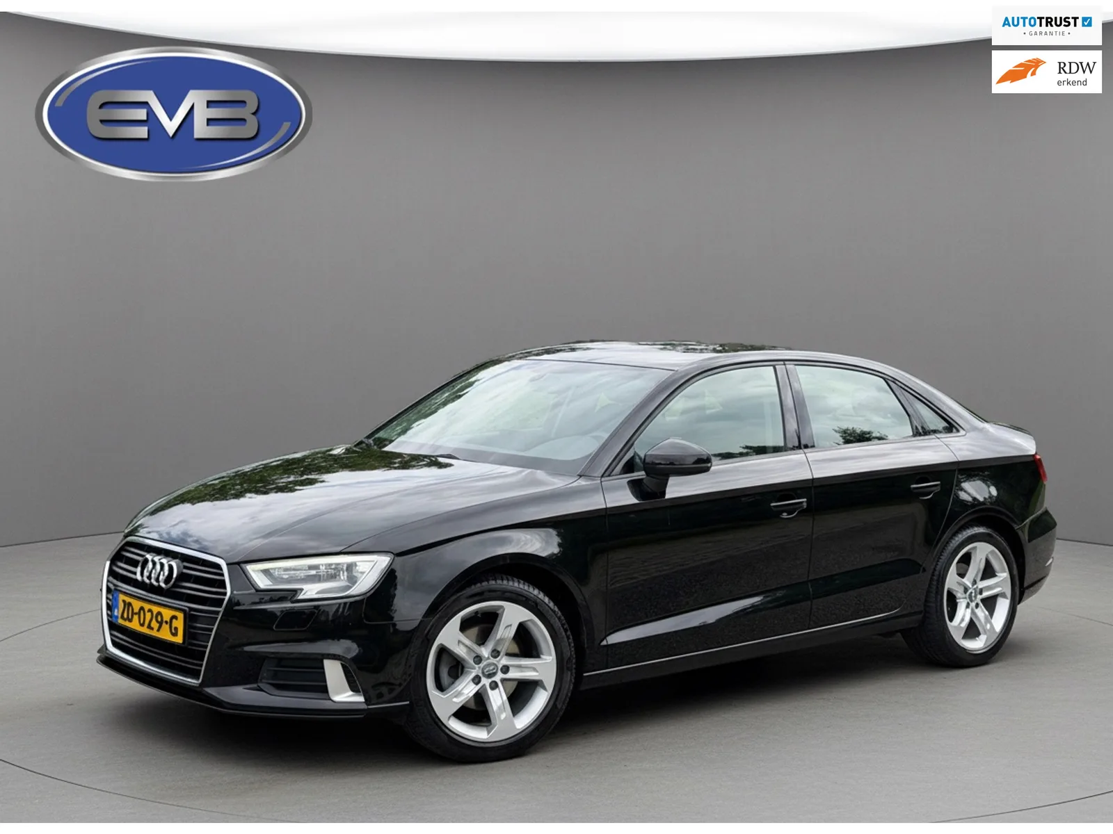 Audi A3 (2018) — foto 1