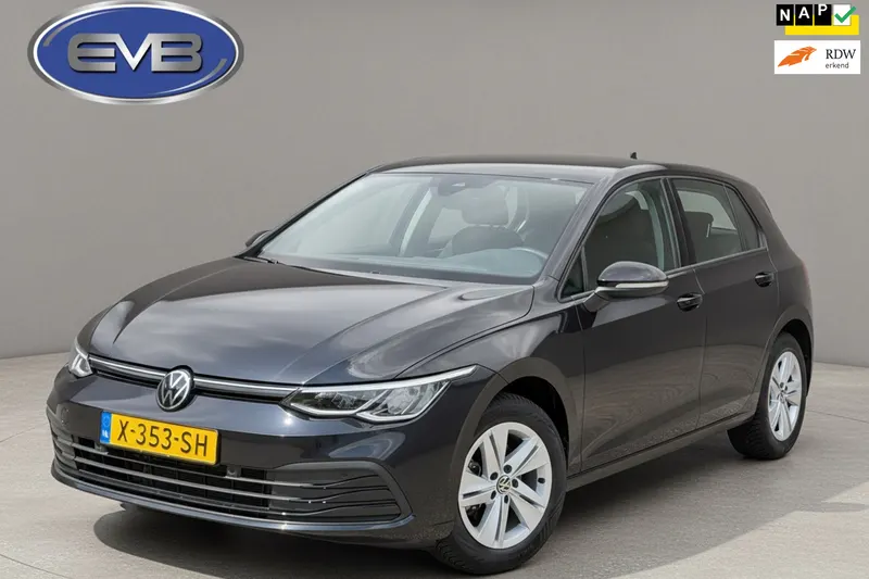 Volkswagen Golf (2024)
