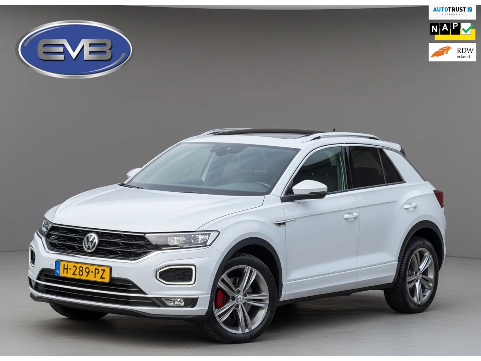 Volkswagen T-Roc (2020) — foto 1