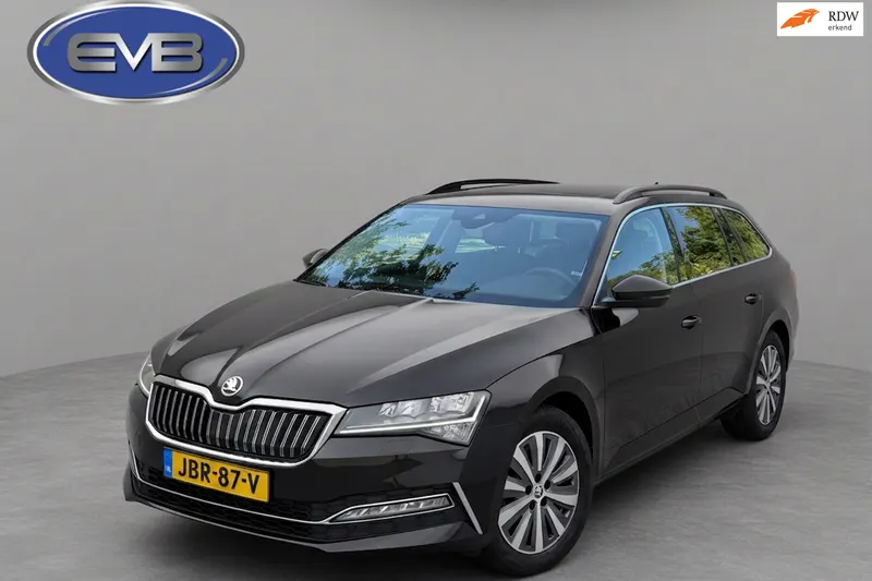 Škoda Superb (2022)