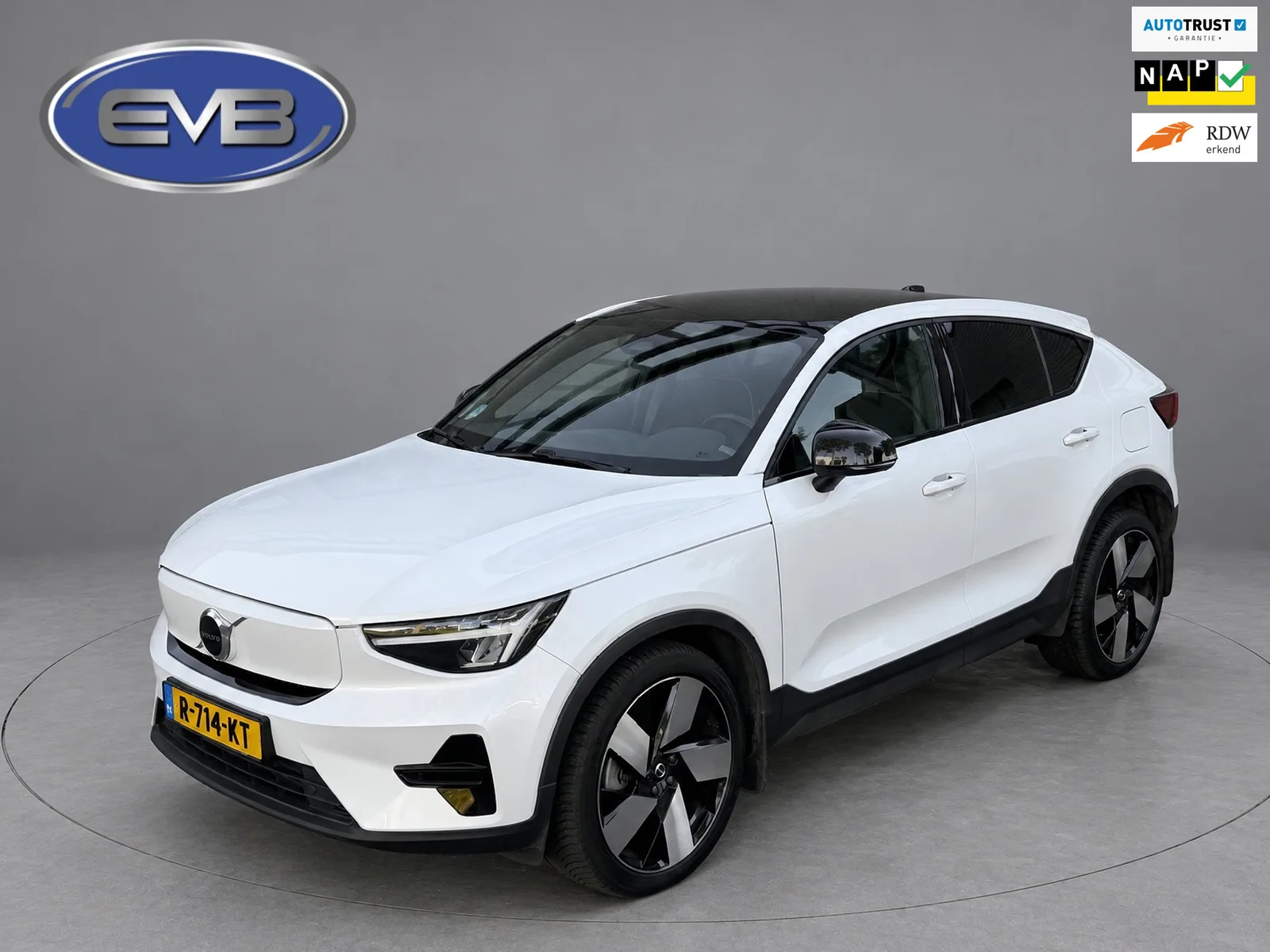 Volvo C40 (2022) — foto 1