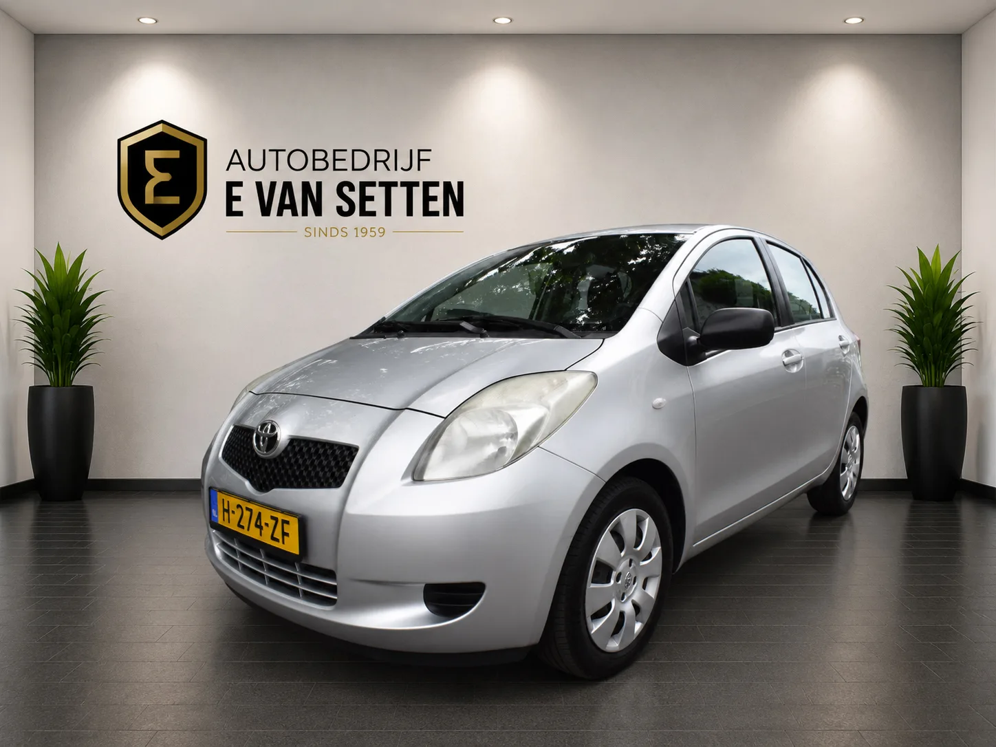 Toyota Yaris (2006) — foto 1