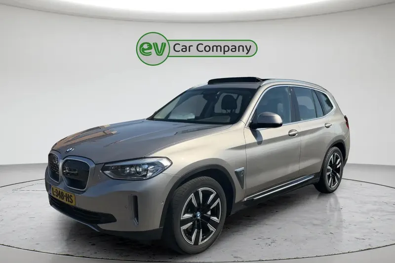 BMW iX3 (2021)