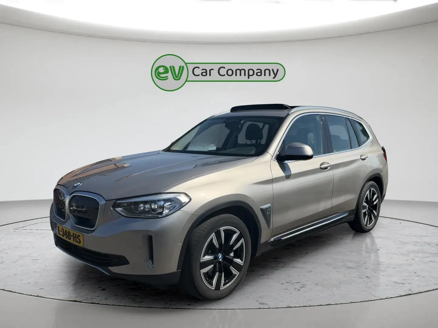 BMW iX3 (2021) — foto 1