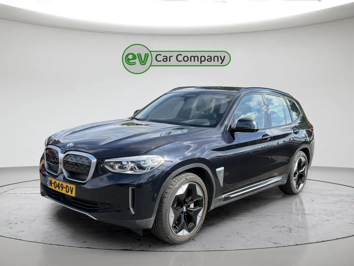 BMW iX3 (2021) — foto 1