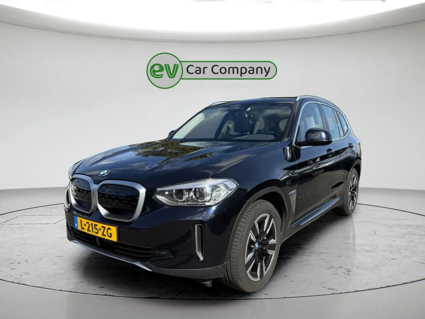 BMW iX3 (2021) — foto 1