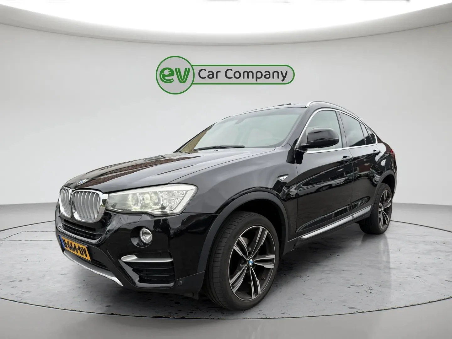 BMW X4 (2015) — foto 1