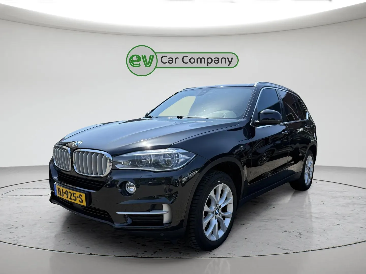 BMW X5 (2015) — foto 1