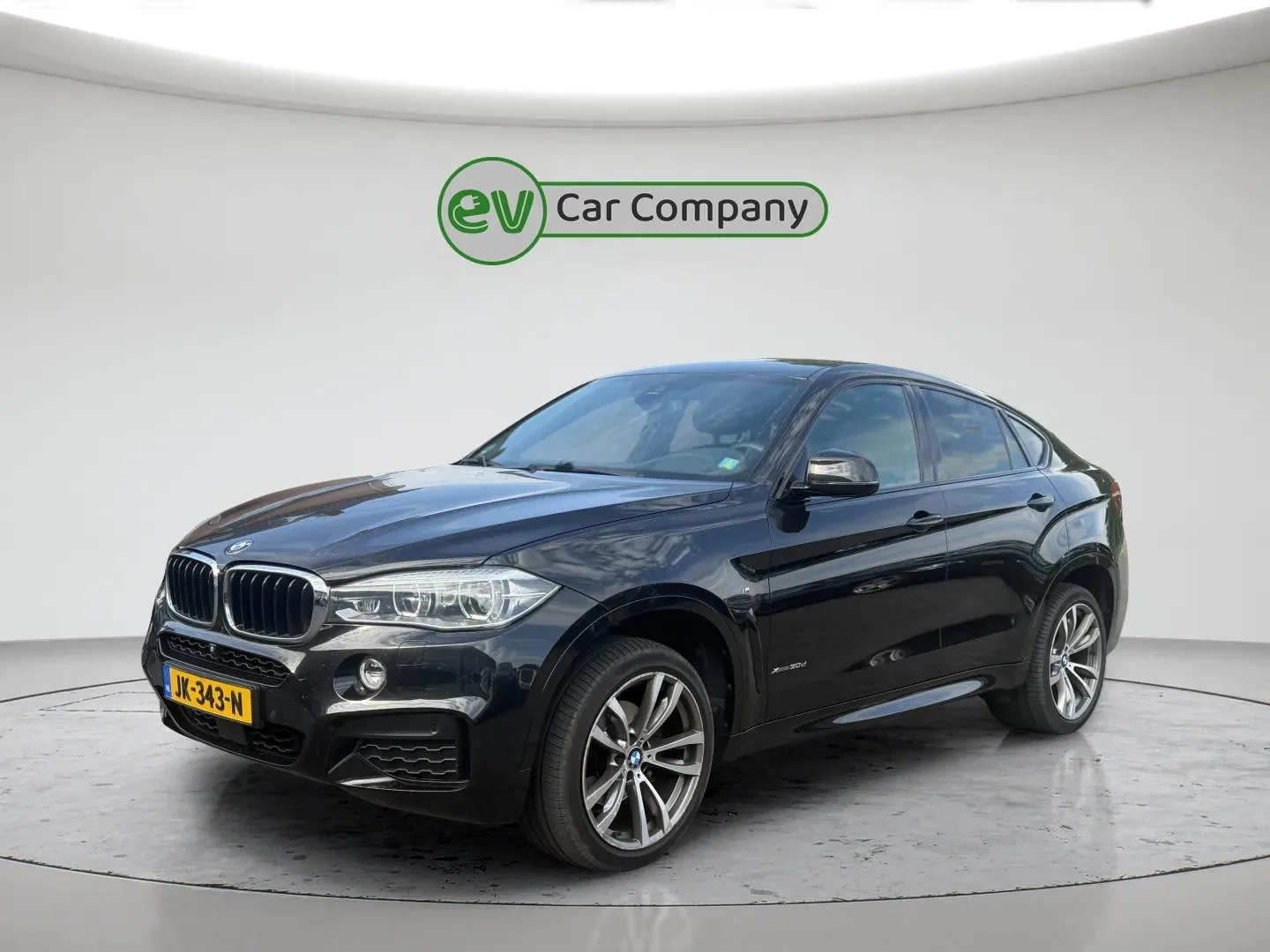 BMW X6 (2016) — foto 1
