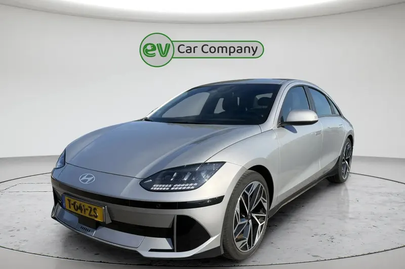 Hyundai Ioniq 6 (2023)