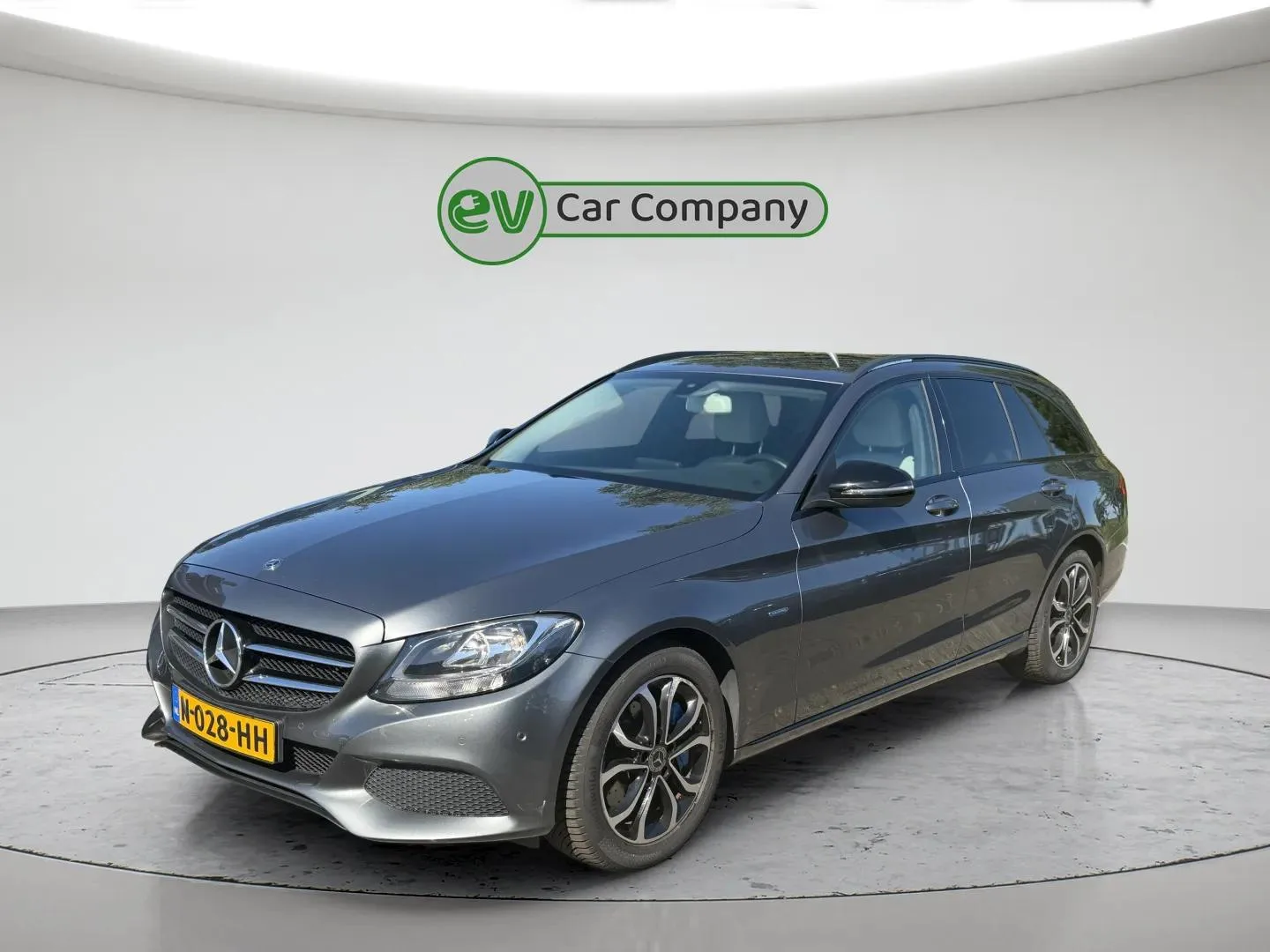 Mercedes-Benz C-Klasse (2017) — foto 1