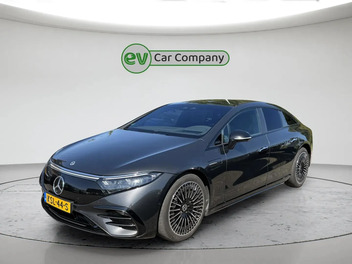 Mercedes-Benz EQS (2022) — foto 1