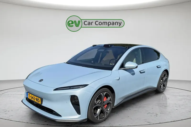 NIO ET5 (2023)