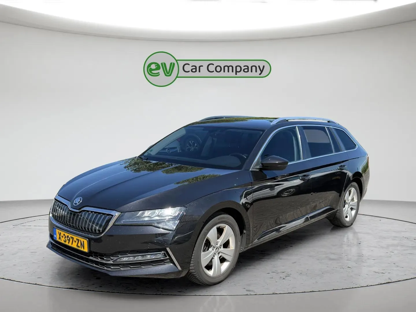 Škoda Superb (2021) — foto 1