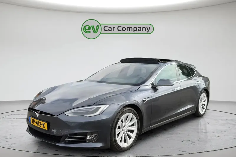 Tesla Model S (2018)