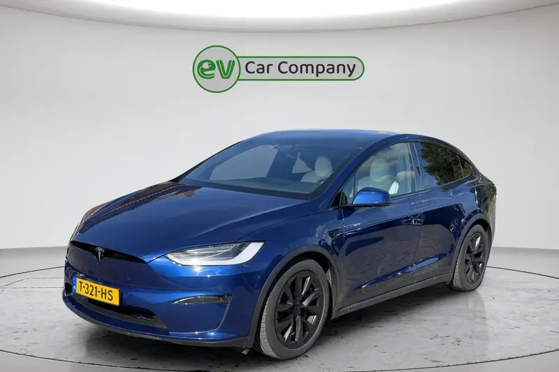 Tesla Model X (2023)