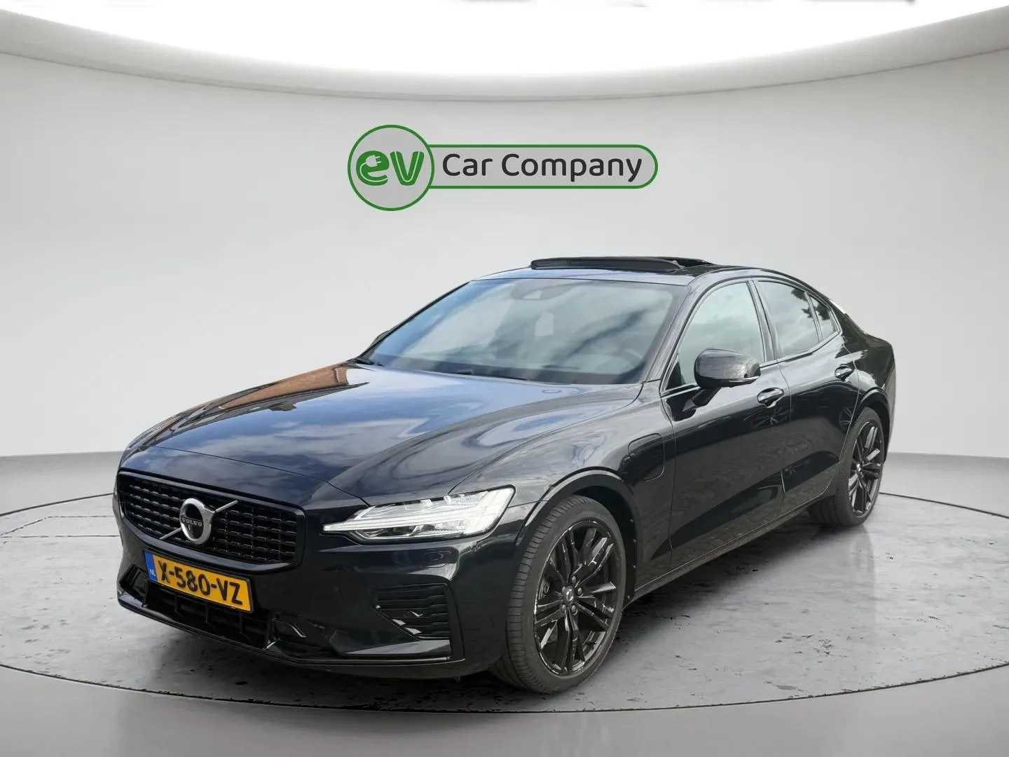Volvo S60 (2020) — foto 1