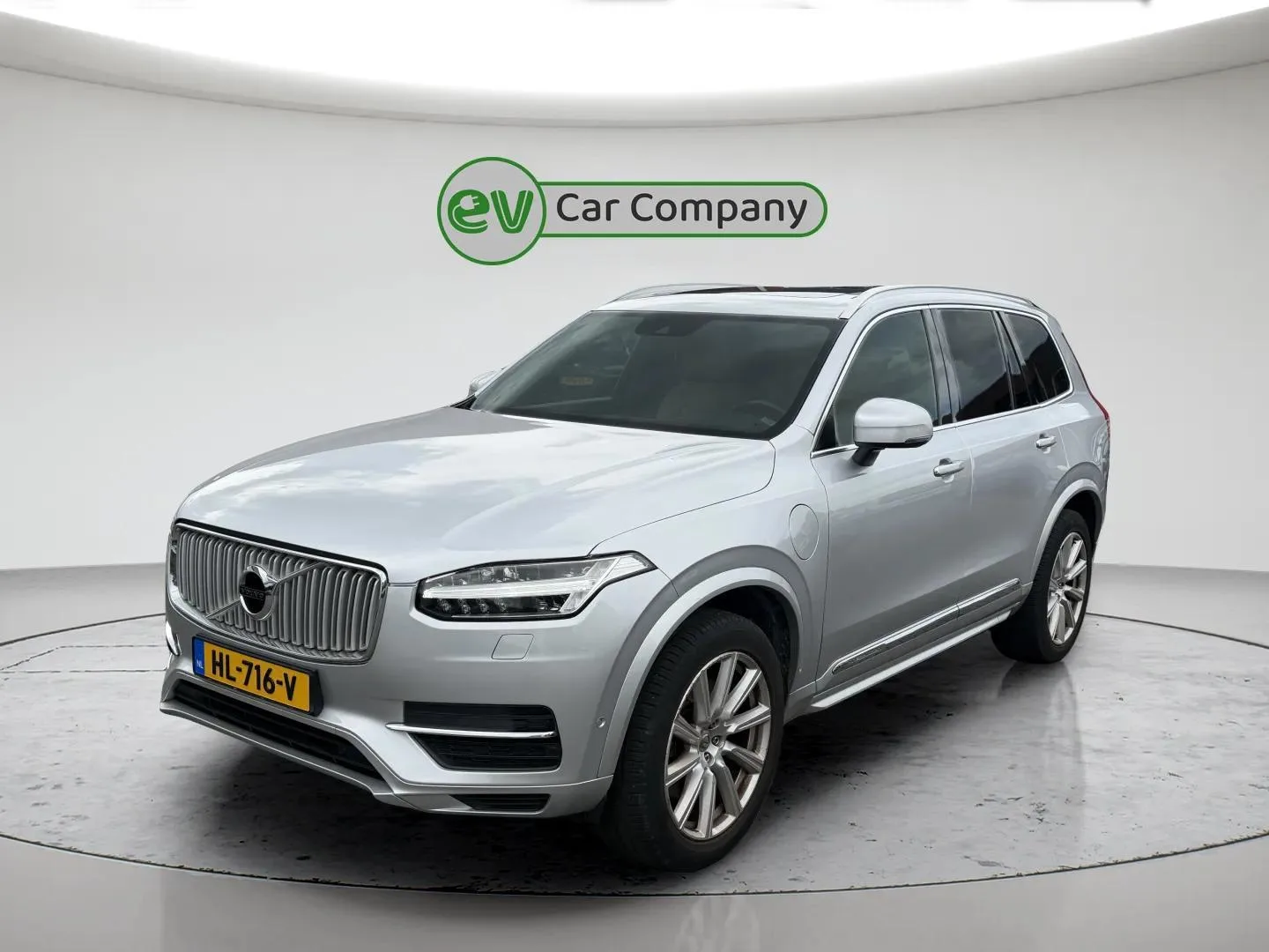 Volvo XC90 (2015) — foto 1