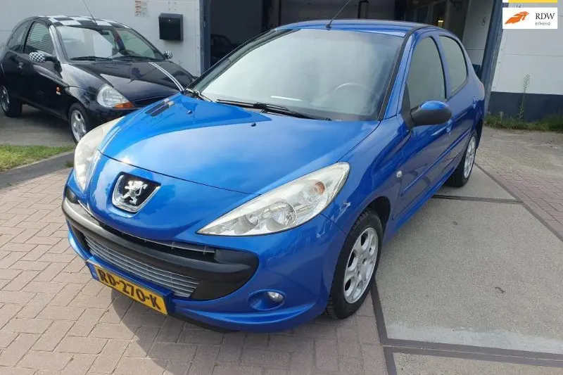 Peugeot 206+ (2012)