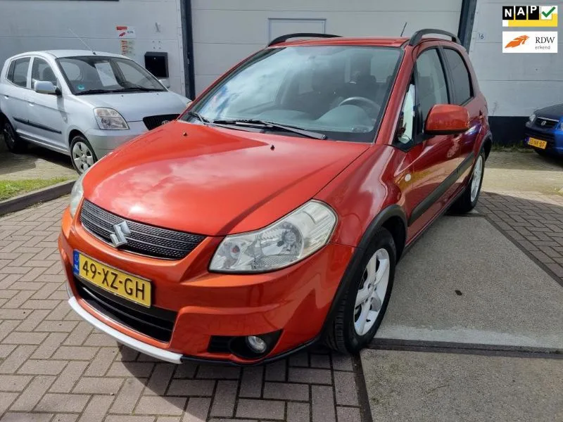 Suzuki SX4 (2007) — foto 1