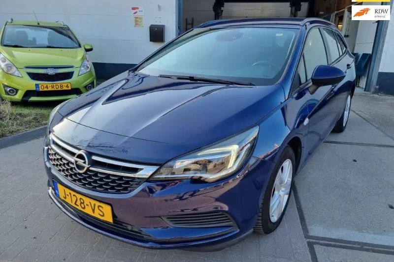 Opel Astra (2017)