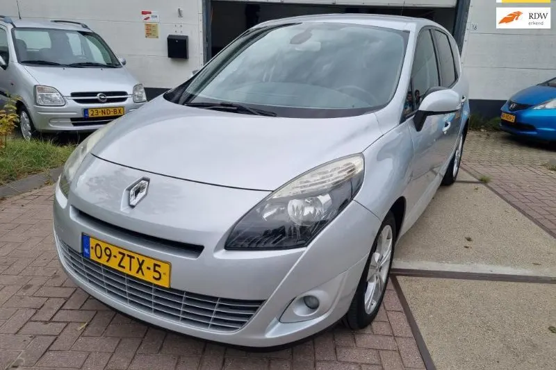 Renault Grand Scénic (2011)