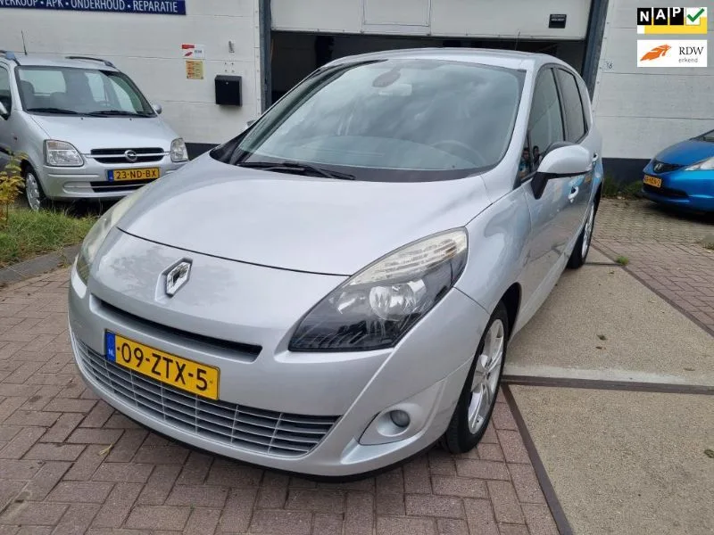 Renault Grand Scénic (2011) — foto 1