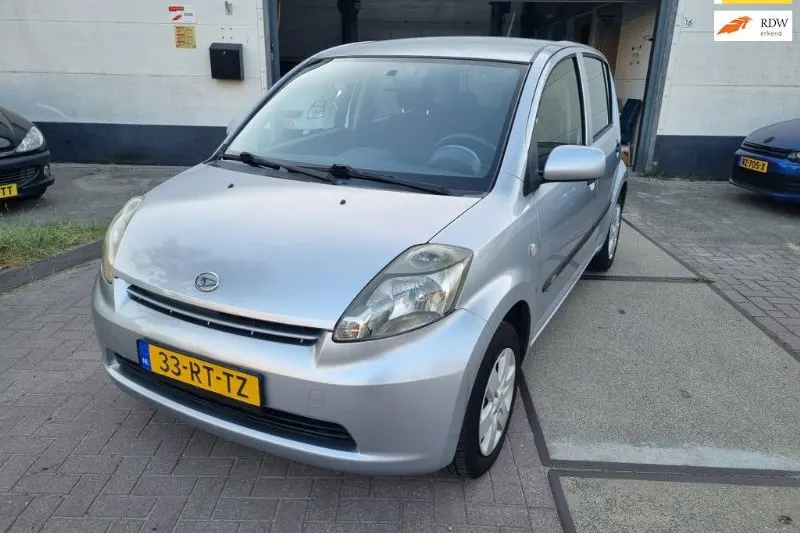 Daihatsu Sirion (2005)