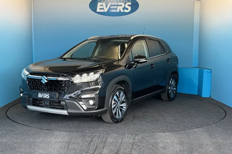 Suzuki S-Cross (2023)