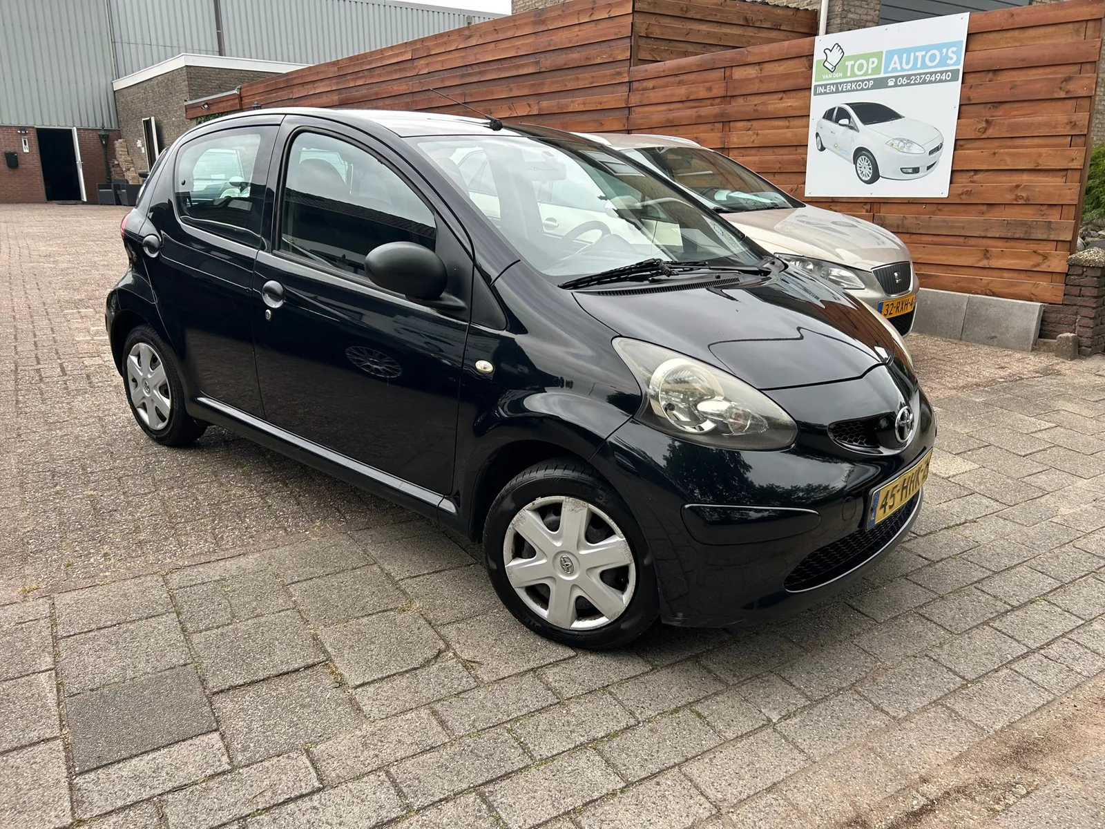 Toyota Aygo (2008) — foto 1