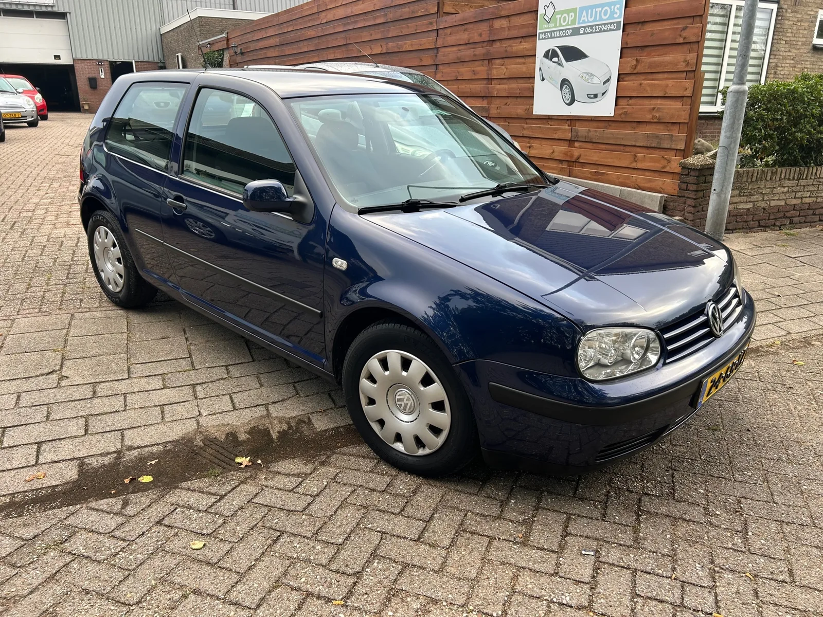 Volkswagen Golf (2000) — foto 1