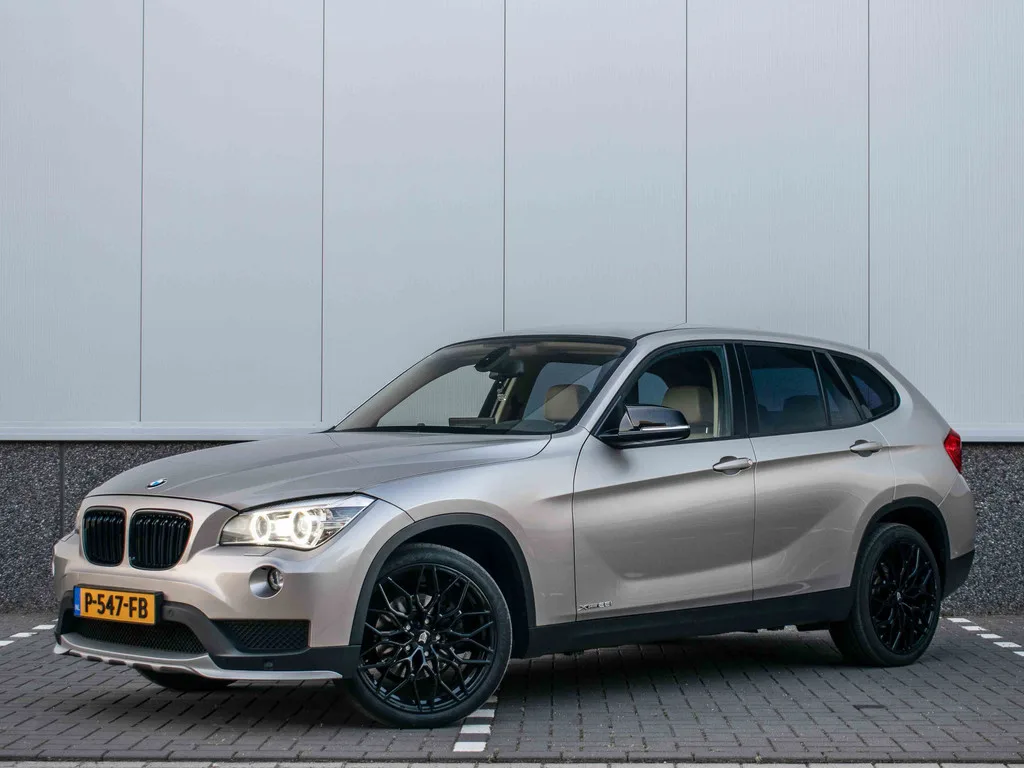 BMW X1 (2015) — foto 1