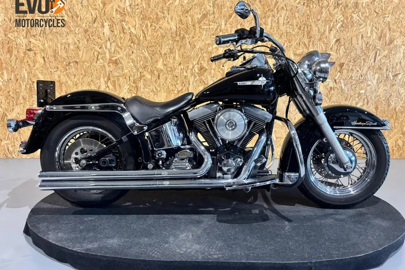 Harley-Davidson Heritage Softtail Classic (1999)