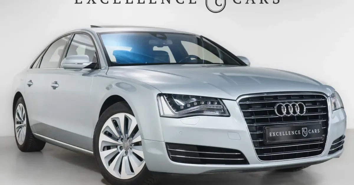 Audi A8 (2012) — foto 1