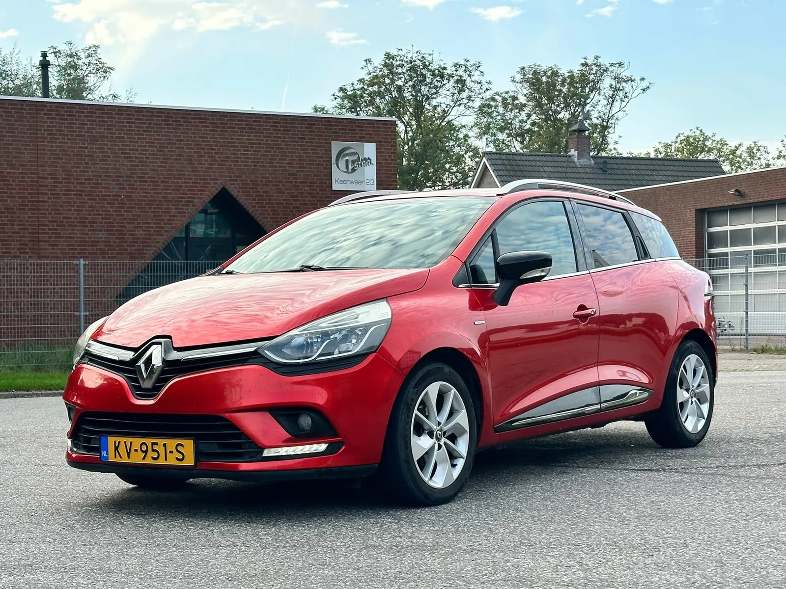 Renault Clio (2016) — foto 1