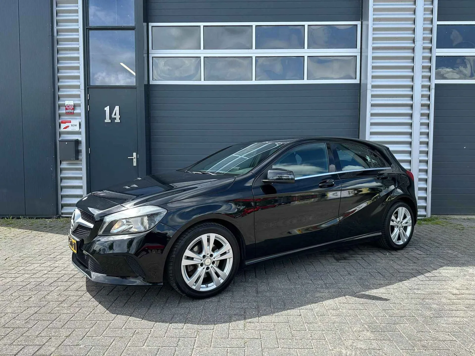 Mercedes-Benz A-Klasse (2016) — foto 1