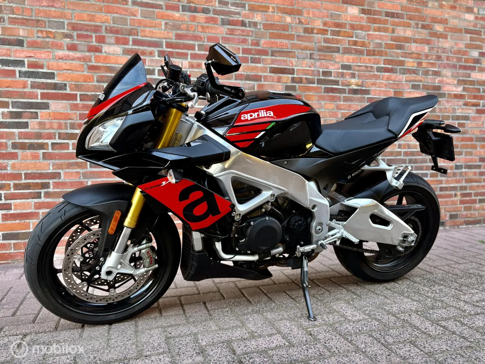 Aprilia Tuono V4 1100 RR (2019) — foto 1