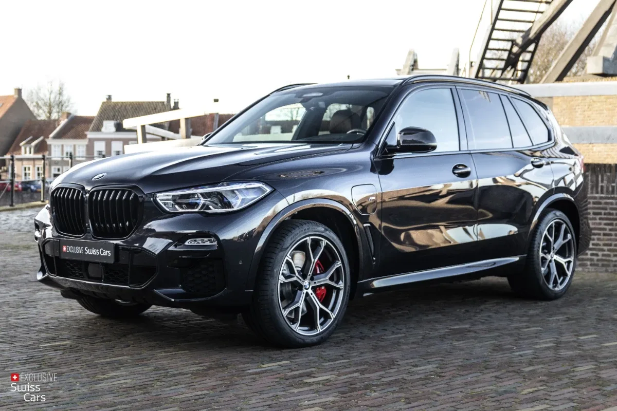 BMW X5 (2021) — foto 1