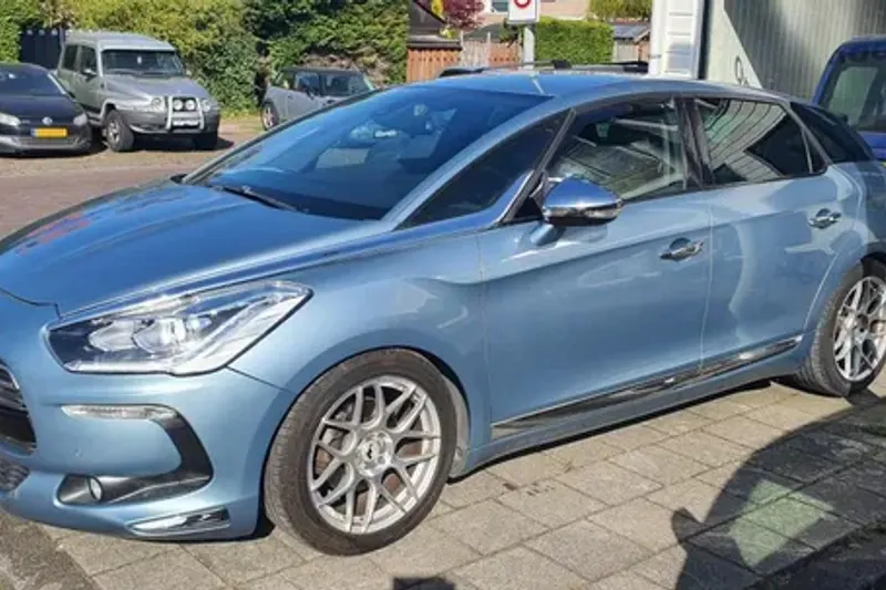 Citroën DS5 (2012)