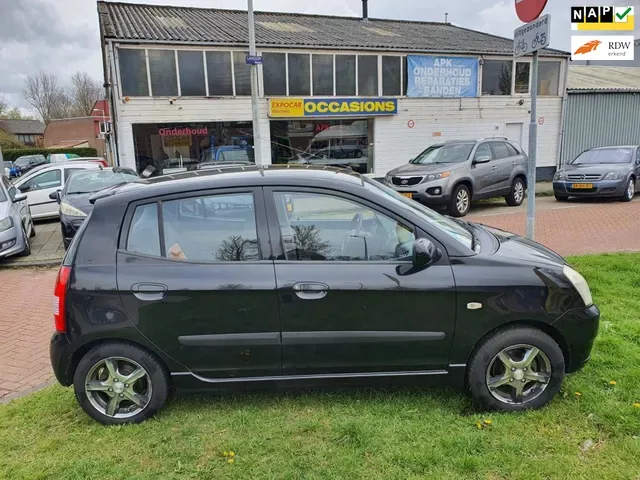Kia Picanto (2006) — foto 1