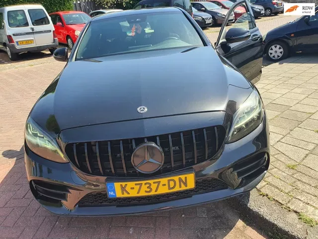 Mercedes-Benz C-Klasse (2019) — foto 1