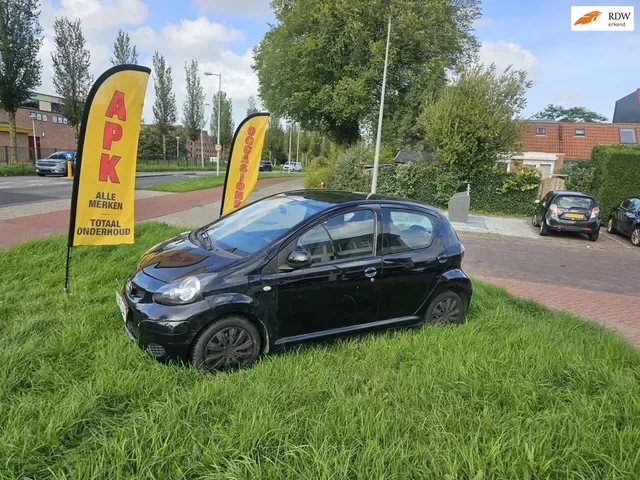 Toyota Aygo (2010) — foto 1