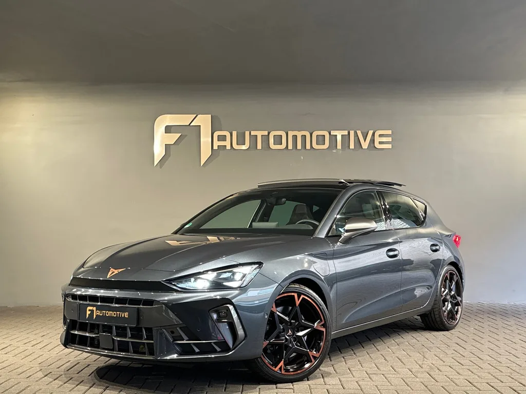 CUPRA Leon (2025) — foto 1